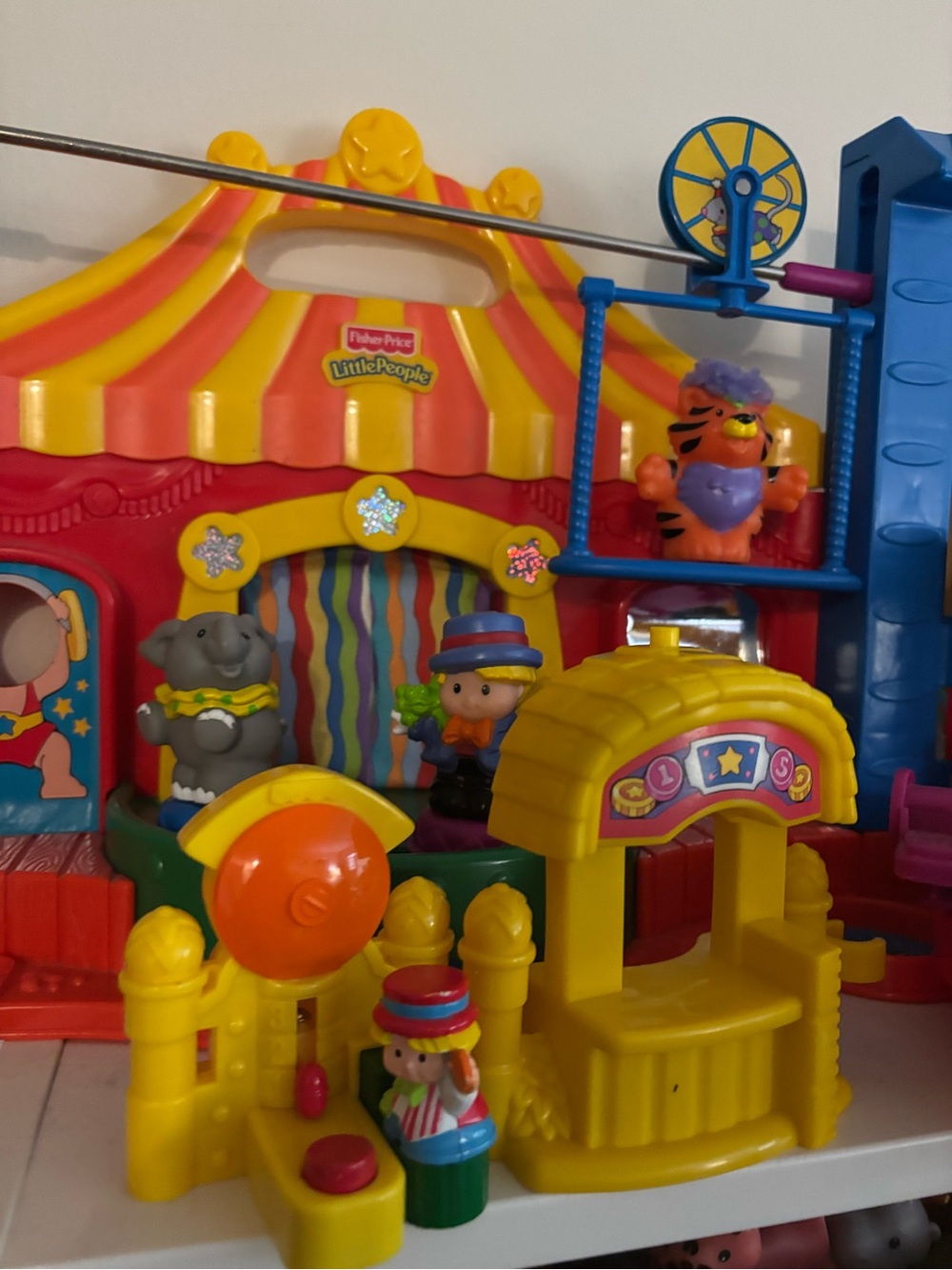 Little people circus set